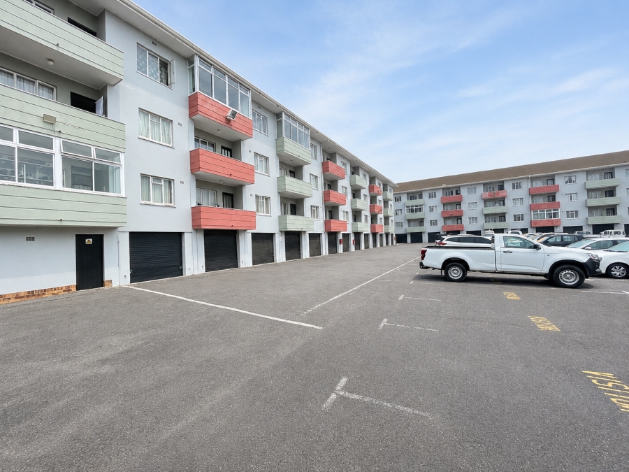 1 Bedroom Property for Sale in Brooklyn Western Cape